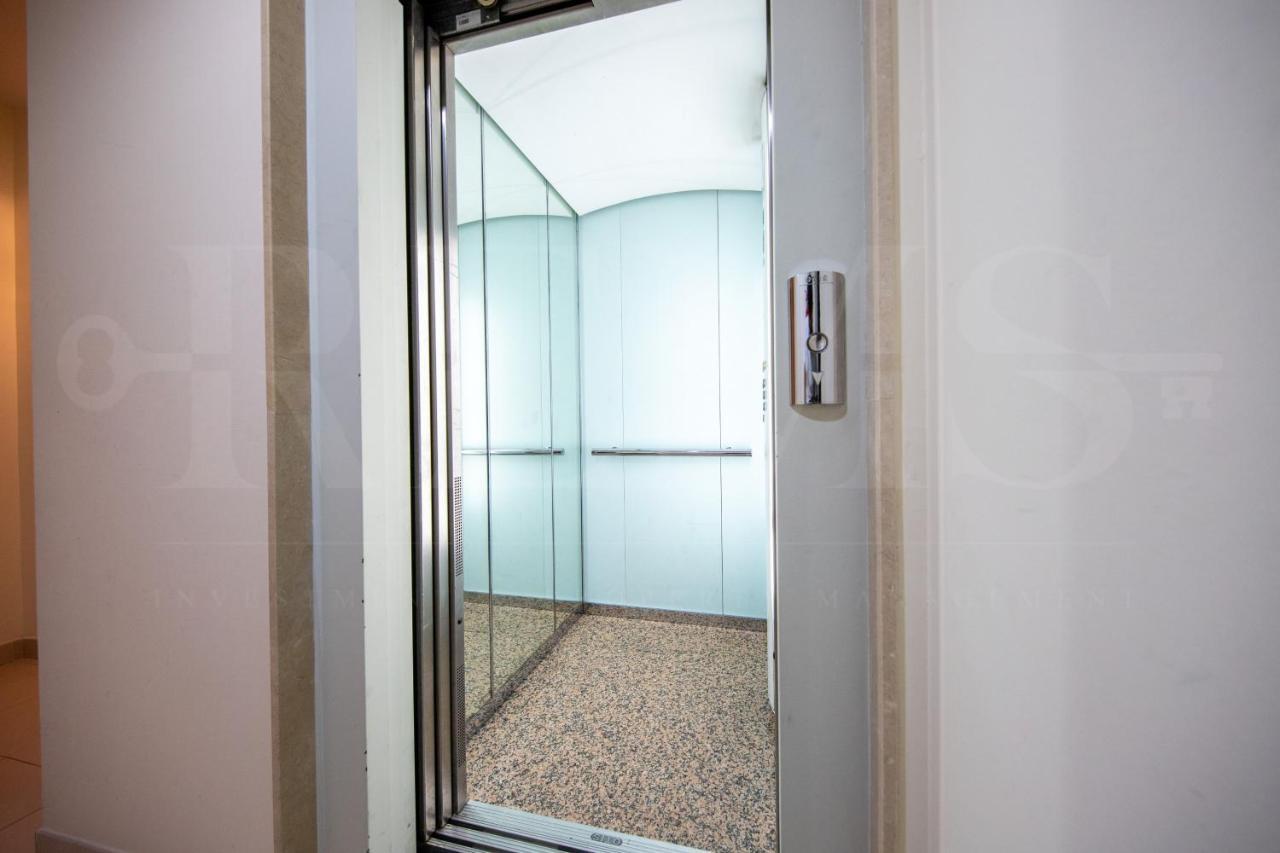 Stylish Apartment In The Historic Center 30 Meters From Calle Larios By Rems Málaga Buitenkant foto